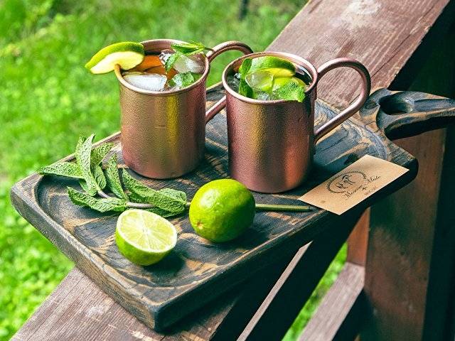 Набор кружек для коктейля с рецептом «Moscow mule»