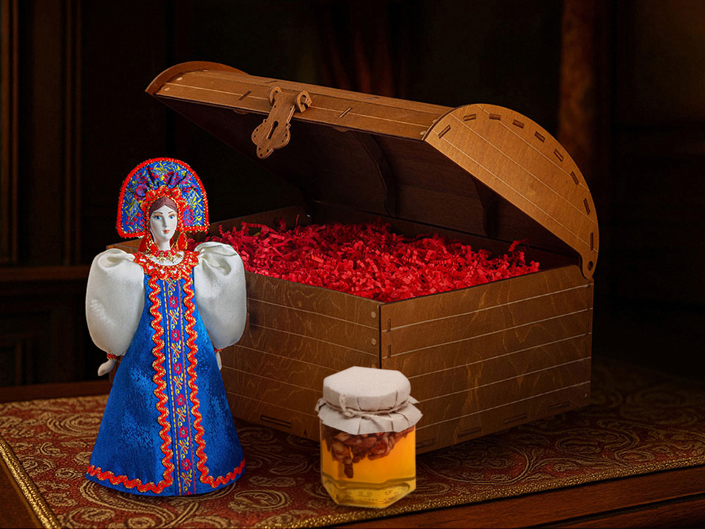 Подарочный набор: кукла фарфоровая, мед, синий, синий, красный, коричневый, разноцветный