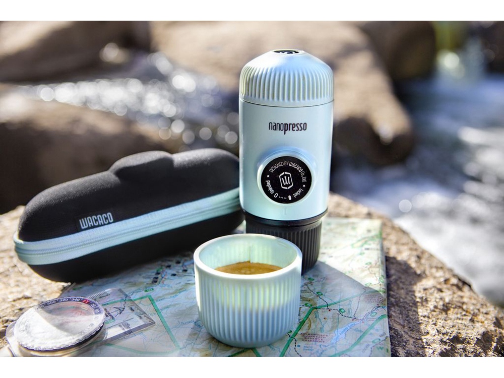 Ручная мини-кофемашина (WACACO Nanopresso) WCCRTCBL (Ручная мини-кофемашина цв. Arctic Blue), голубой